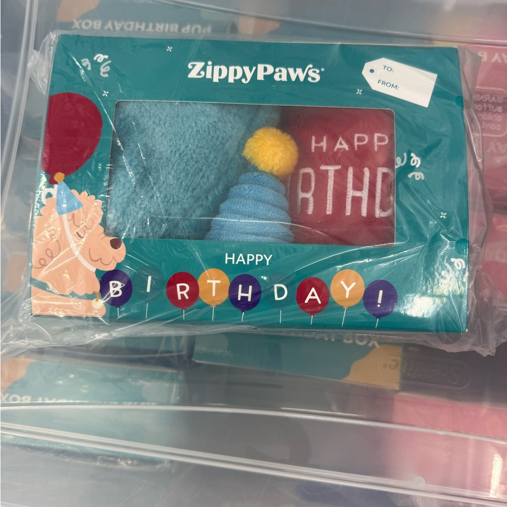 ZippyPaws Dog Blue Birthday Box NWT - Picture 2 of 4